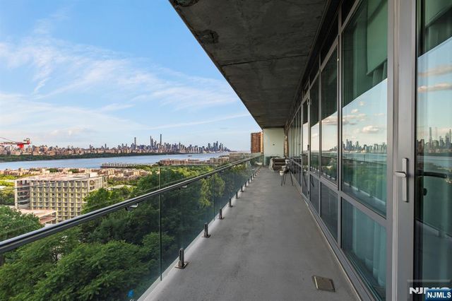 320 Adolphus Avenue 319, Cliffside Park, NJ 07010