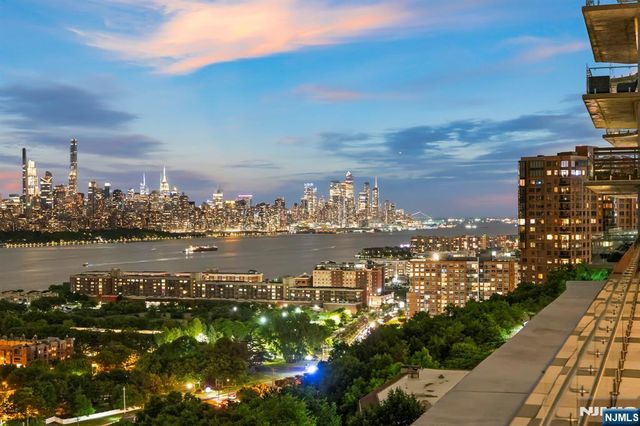 320 Adolphus Avenue 319, Cliffside Park, NJ 07010
