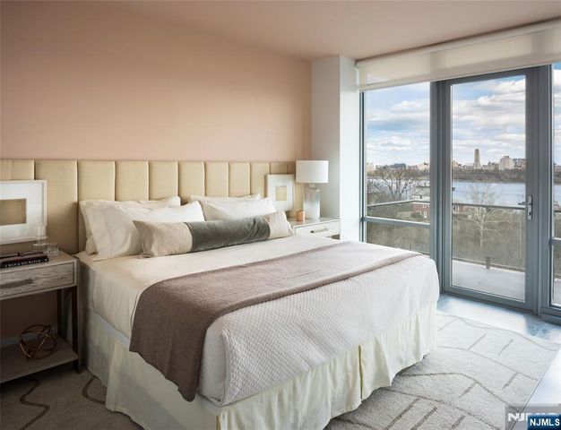 320 Adolphus Avenue 319, Cliffside Park, NJ 07010