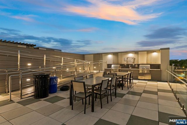 320 Adolphus Avenue 319, Cliffside Park, NJ 07010