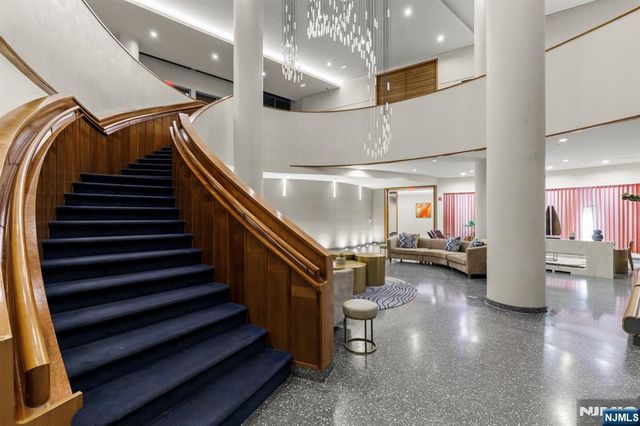 320 Adolphus Avenue 319, Cliffside Park, NJ 07010