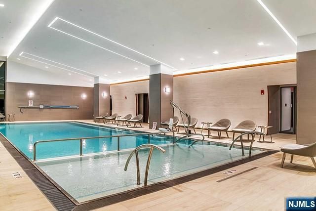 320 Adolphus Avenue 319, Cliffside Park, NJ 07010