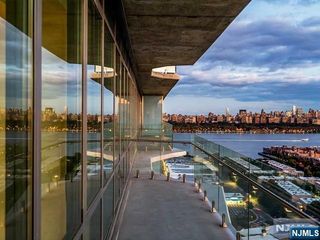 320 Adolphus Avenue 319, Cliffside Park, NJ 07010
