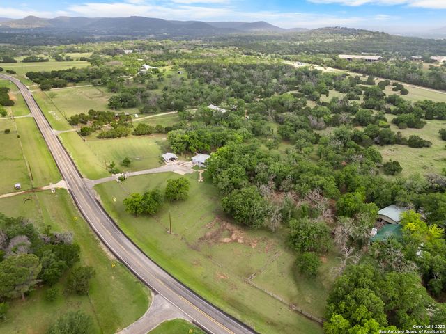 1010 FM 337 East, Medina, TX 78055