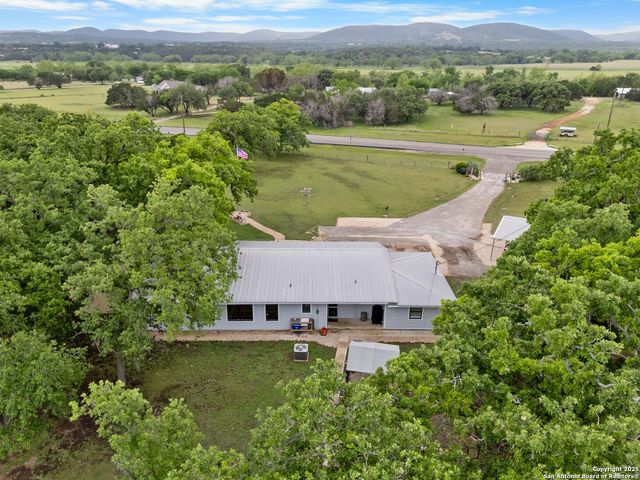 1010 FM 337 East, Medina, TX 78055