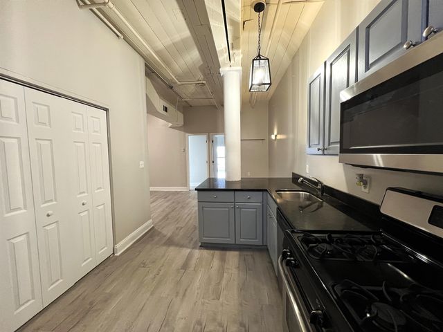 100 Main St Apt 108, Pembroke, NH 03275