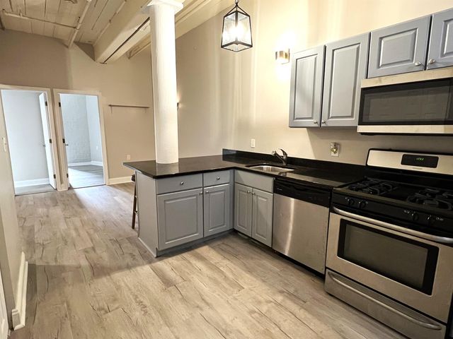 100 Main St Apt 108, Pembroke, NH 03275