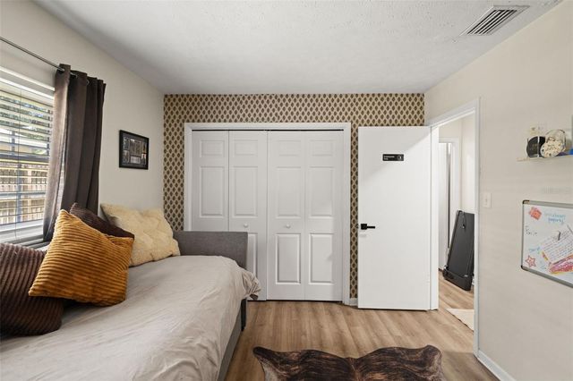 15521 WETSTONE DRIVE, Tampa, FL 33613