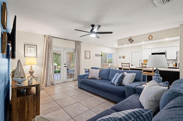 15521 WETSTONE DRIVE, Tampa, FL 33613