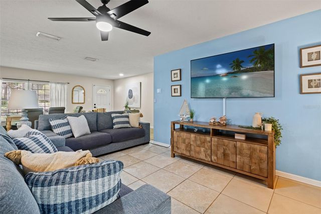 15521 WETSTONE DRIVE, Tampa, FL 33613