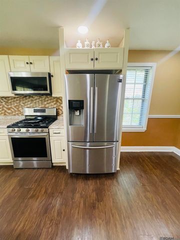 4036 Ridgemont Dr, Baton Rouge, LA 70814