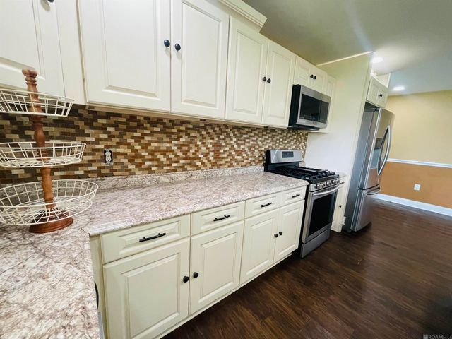 4036 Ridgemont Dr, Baton Rouge, LA 70814