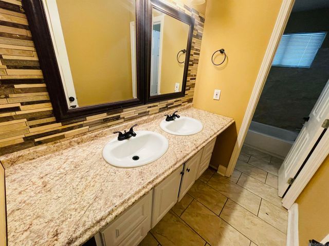 4036 Ridgemont Dr, Baton Rouge, LA 70814