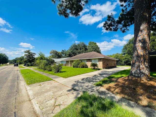 4036 Ridgemont Dr, Baton Rouge, LA 70814