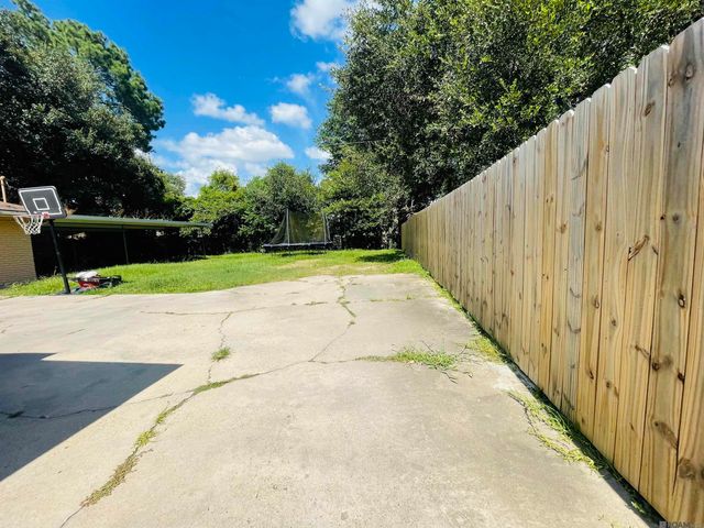 4036 Ridgemont Dr, Baton Rouge, LA 70814