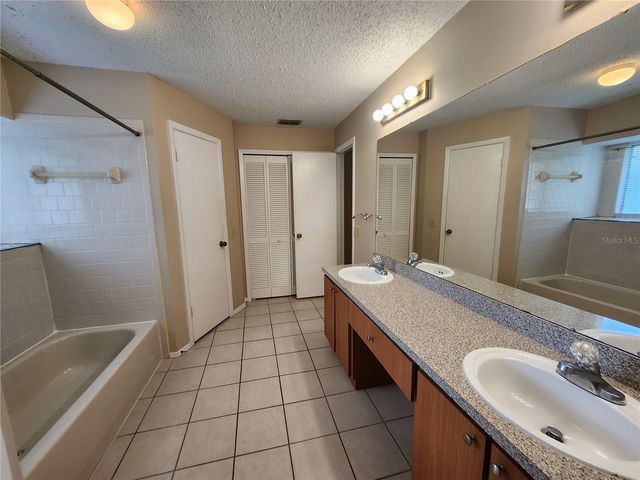 1904 FIRETHORN COURT, Brandon, FL 33511