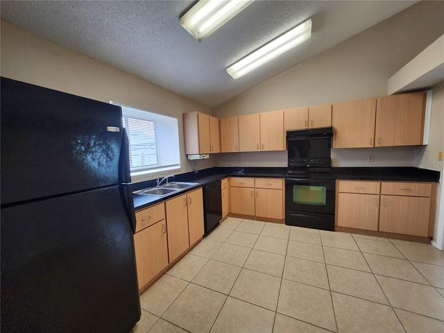 1904 FIRETHORN COURT, Brandon, FL 33511