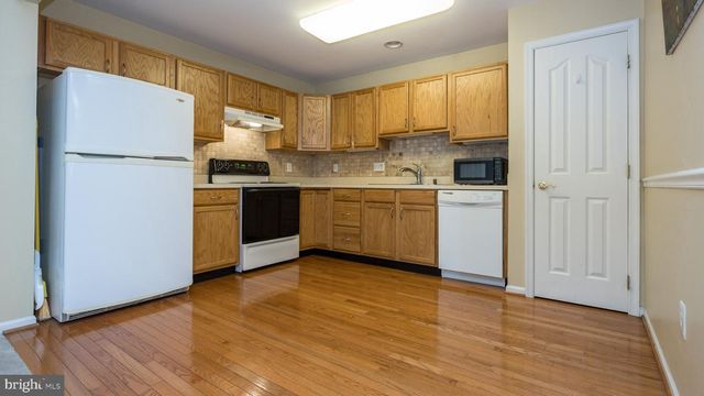 240 W RED LION DR W, Bear, DE 19701