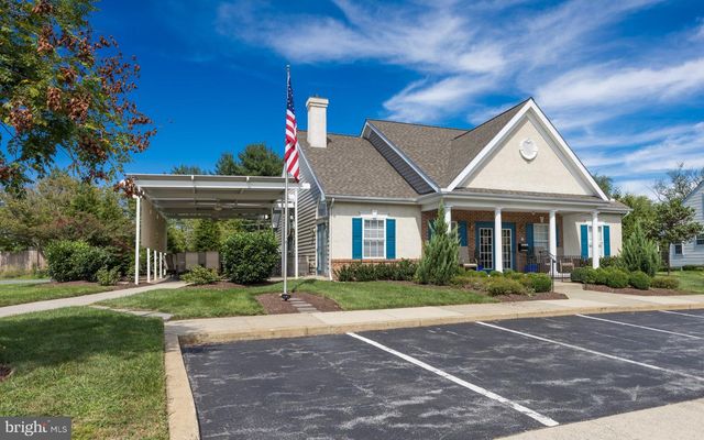 240 W RED LION DR W, Bear, DE 19701