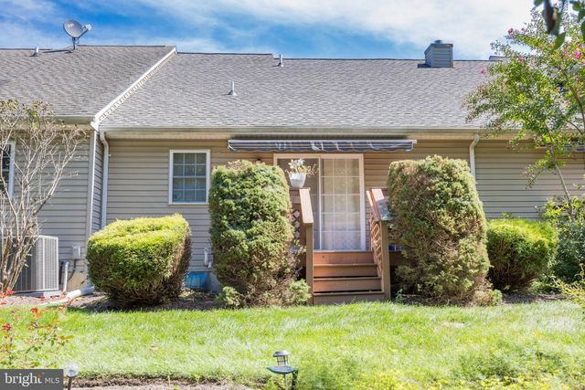 240 W RED LION DR W, Bear, DE 19701