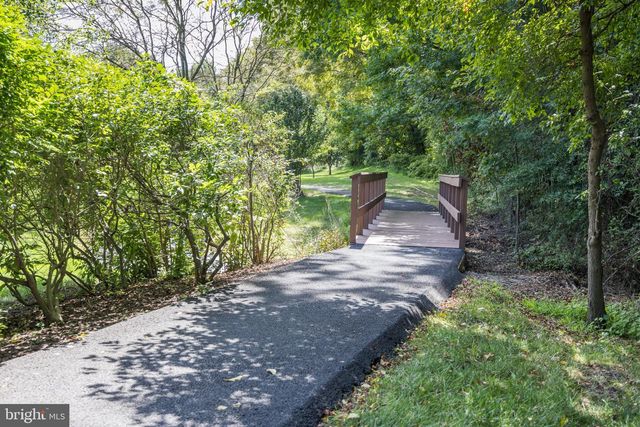 240 W RED LION DR W, Bear, DE 19701