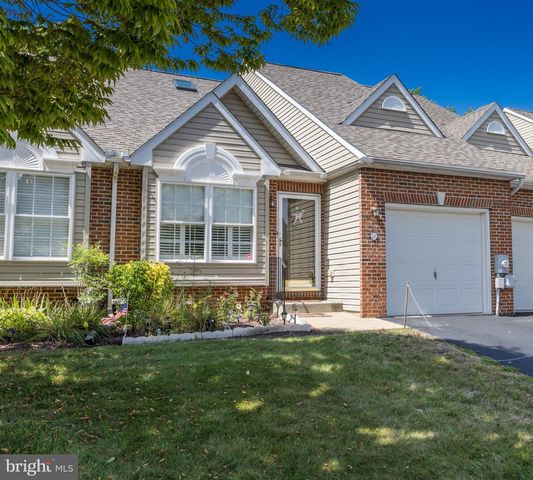 240 W RED LION DR W, Bear, DE 19701
