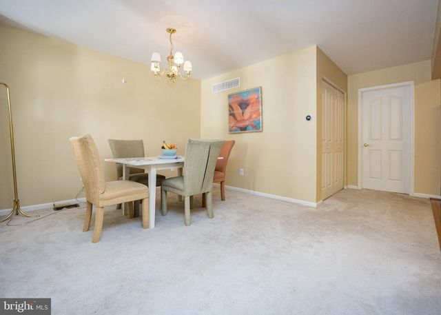 240 W RED LION DR W, Bear, DE 19701