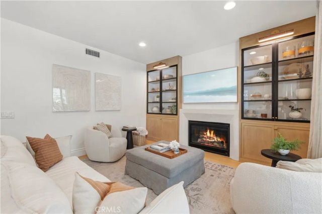 24468 Stonechat Court, Valencia, CA 91355