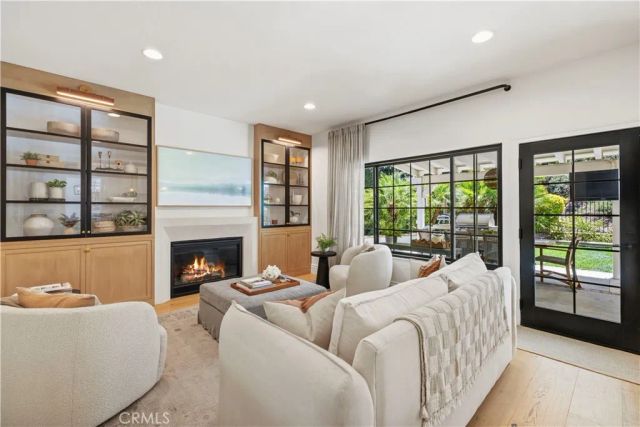 24468 Stonechat Court, Valencia, CA 91355