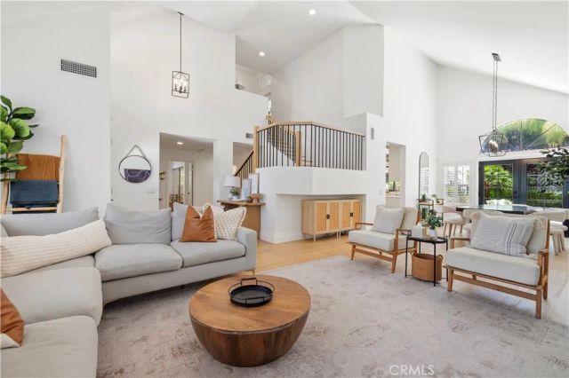 24468 Stonechat Court, Valencia, CA 91355