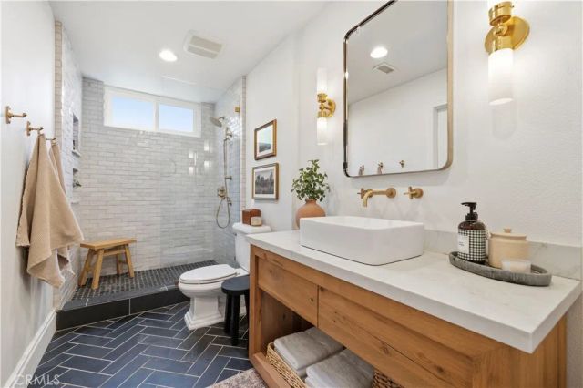 24468 Stonechat Court, Valencia, CA 91355