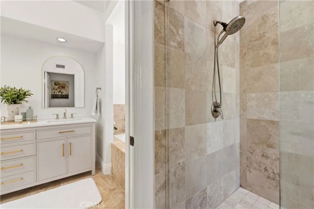 24468 Stonechat Court, Valencia, CA 91355