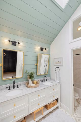 24468 Stonechat Court, Valencia, CA 91355