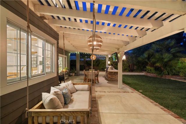 24468 Stonechat Court, Valencia, CA 91355