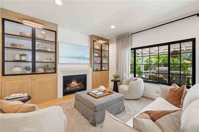 24468 Stonechat Court, Valencia, CA 91355