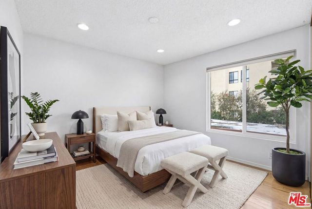 15155 Sherman Way 47, Van Nuys, CA 91405