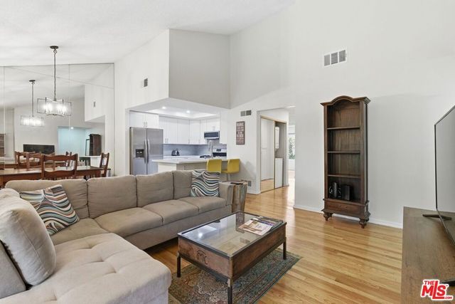 15155 Sherman Way 47, Van Nuys, CA 91405