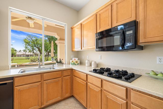37682 Mojave Sage Street, Palm Desert, CA 92211