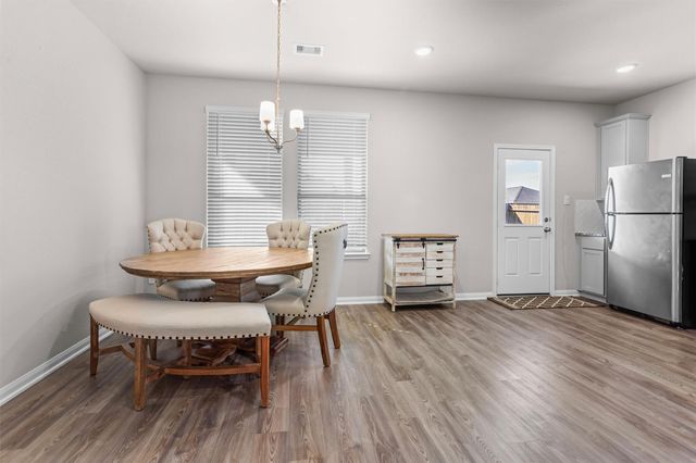 503 Turtle Dove Drive, Sealy, TX 77474