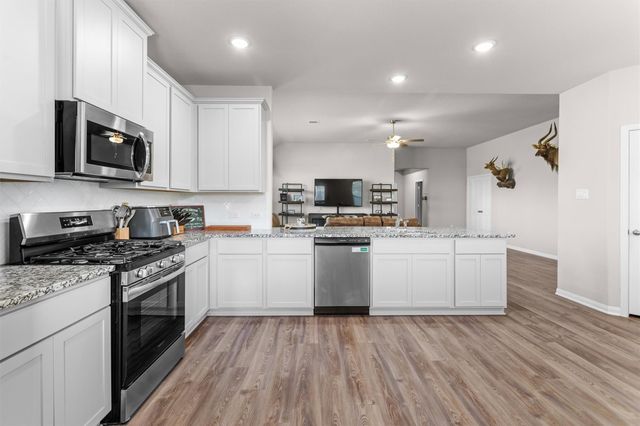 503 Turtle Dove Drive, Sealy, TX 77474