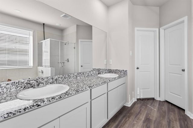 503 Turtle Dove Drive, Sealy, TX 77474