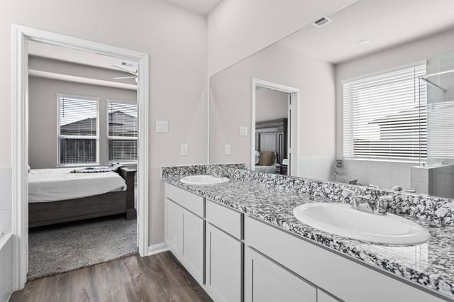 503 Turtle Dove Drive, Sealy, TX 77474