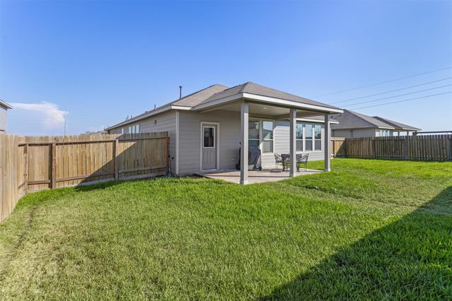 503 Turtle Dove Drive, Sealy, TX 77474