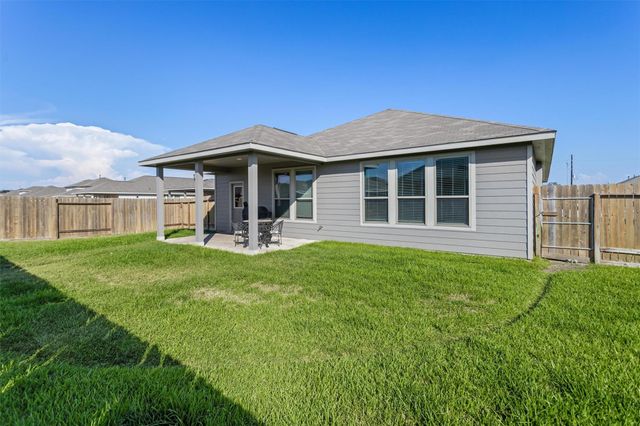 503 Turtle Dove Drive, Sealy, TX 77474