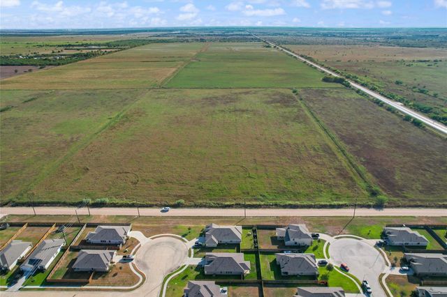 503 Turtle Dove Drive, Sealy, TX 77474