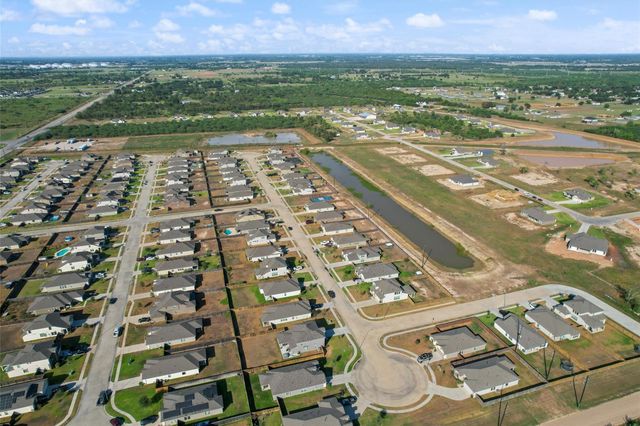 503 Turtle Dove Drive, Sealy, TX 77474