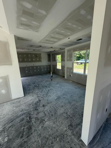 313 S Hampton Street, Pinewood, SC 29125