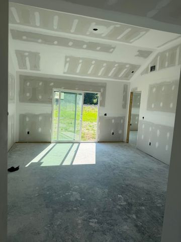 313 S Hampton Street, Pinewood, SC 29125