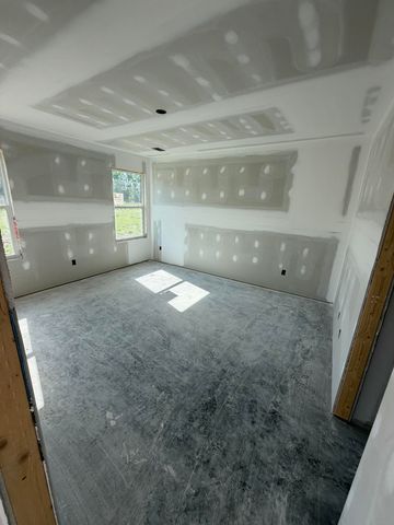 313 S Hampton Street, Pinewood, SC 29125