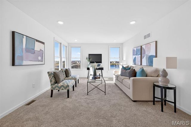 202 Marais Temps Clair Way, St Charles, MO 63301